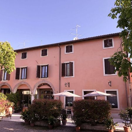 Boutique Hotel Corte Malaspina Кастельнуово-дель-Гарда Екстер'єр фото