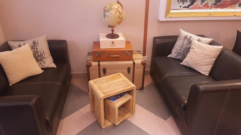 Boutique Hotel Corte Malaspina Кастельнуово-дель-Гарда Екстер'єр фото