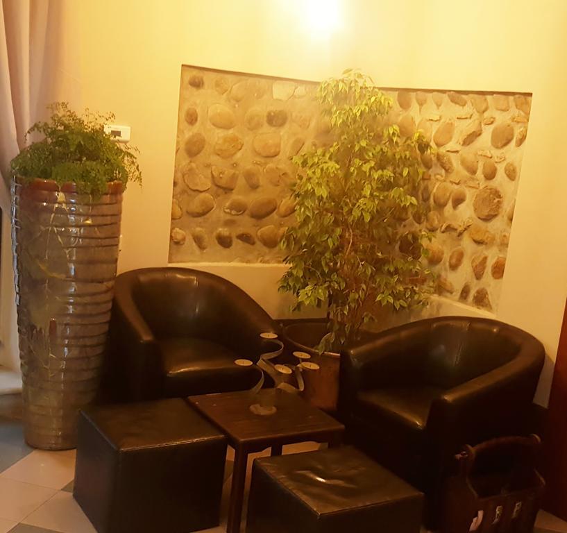 Boutique Hotel Corte Malaspina Кастельнуово-дель-Гарда Екстер'єр фото